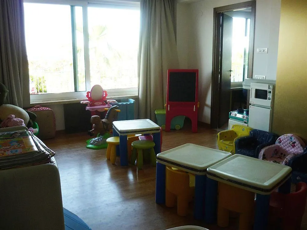 Hotel Fedora Riccione 3*,