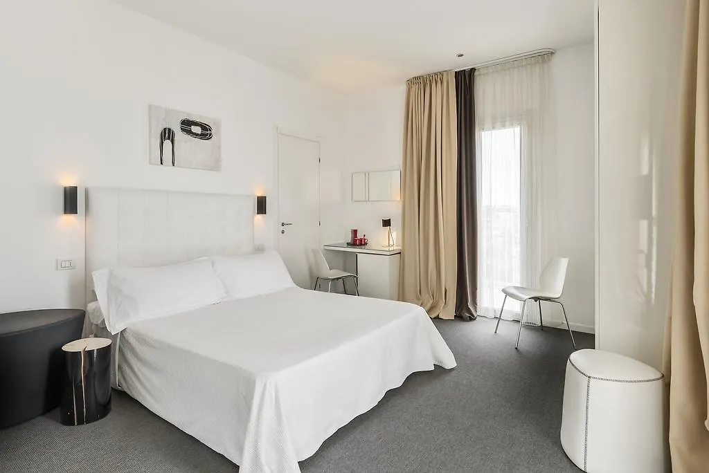 Hotel Fedora Riccione Italy